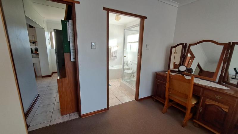 2 Bedroom Property for Sale in Stilbaai Wes Western Cape